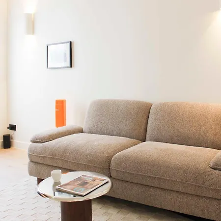 Charming 1-bedroom Flat In The 9th باريس
