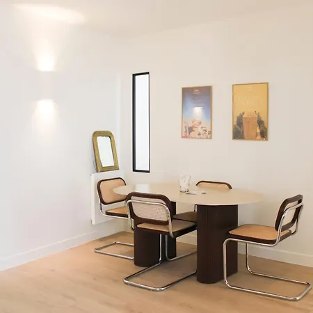 Charming 1-bedroom Flat In The 9th باريس